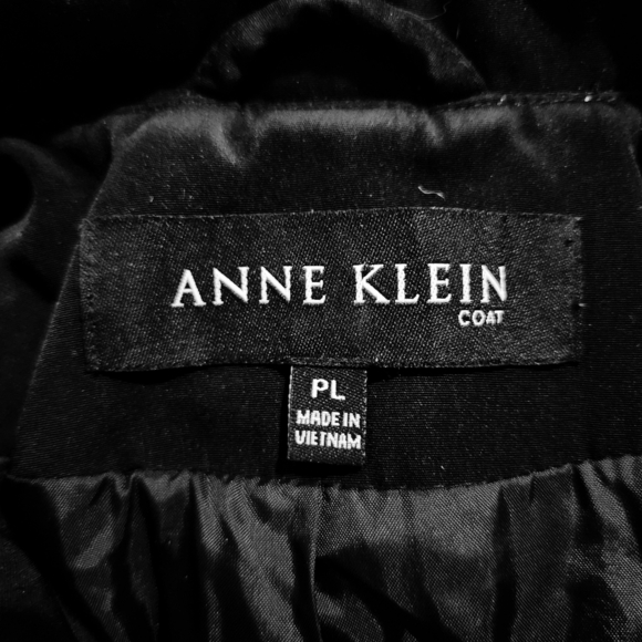 Anne Klein Black Long Coat Bendable Metal Closure Buttons Women's Petite Large - Picture 7 of 9